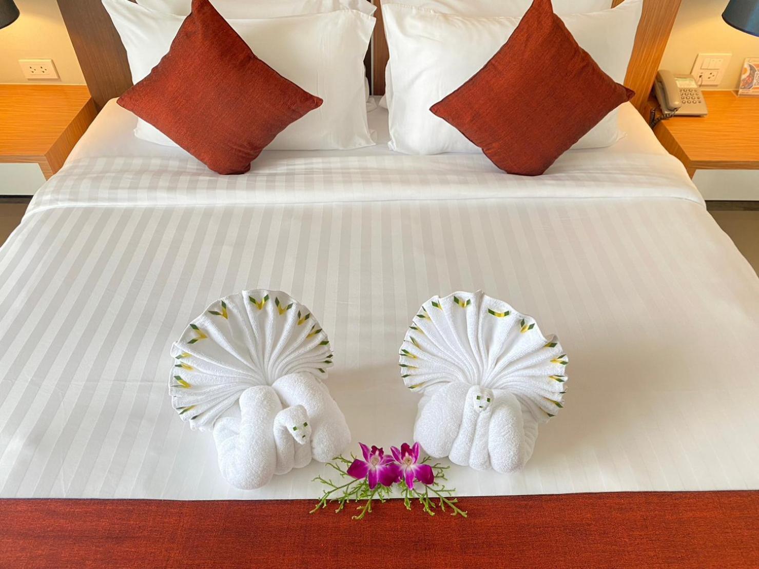 Siva Royal Hotel Phatthalung Esterno foto