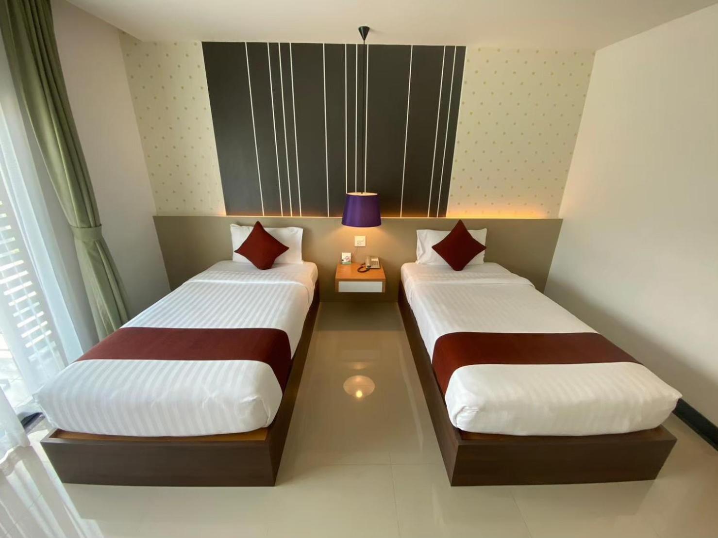 Siva Royal Hotel Phatthalung Esterno foto