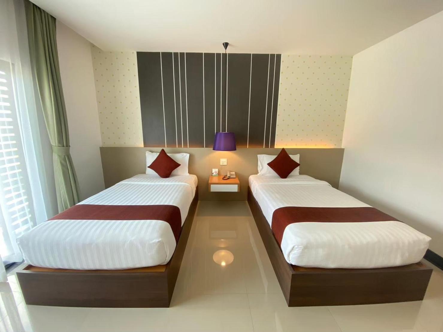 Siva Royal Hotel Phatthalung Esterno foto