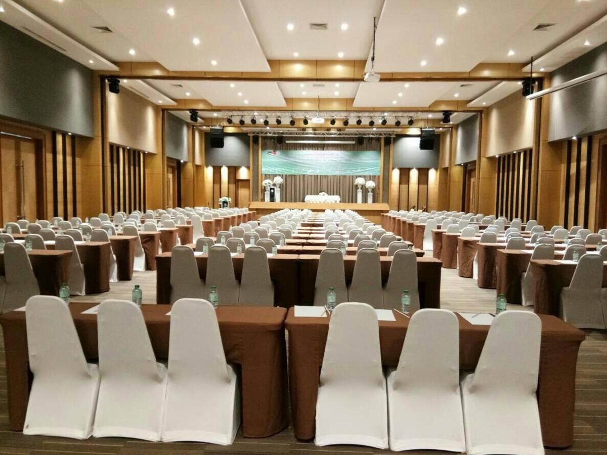 Siva Royal Hotel Phatthalung Esterno foto